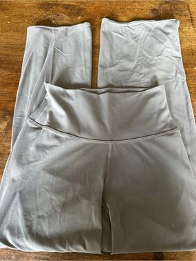 Golden By Aritzia Leggings